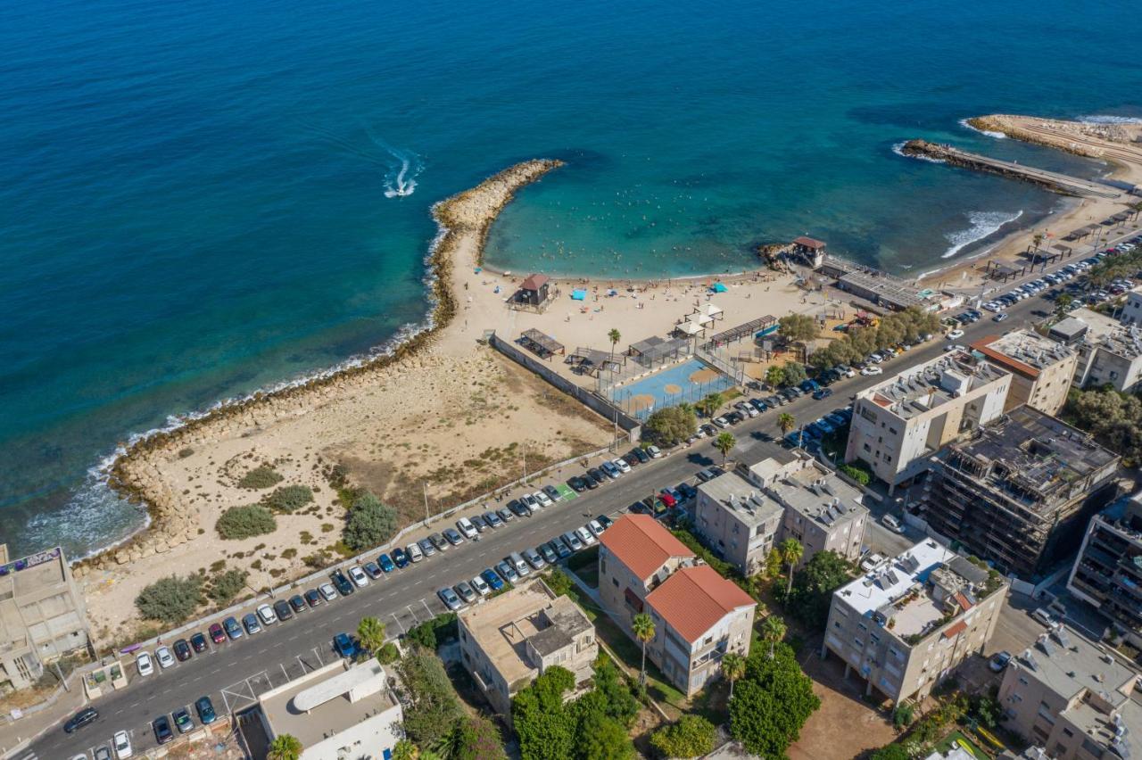 Port City Haifa - Luxury Apartments 50 Mtrs From The Beach Kültér fotó